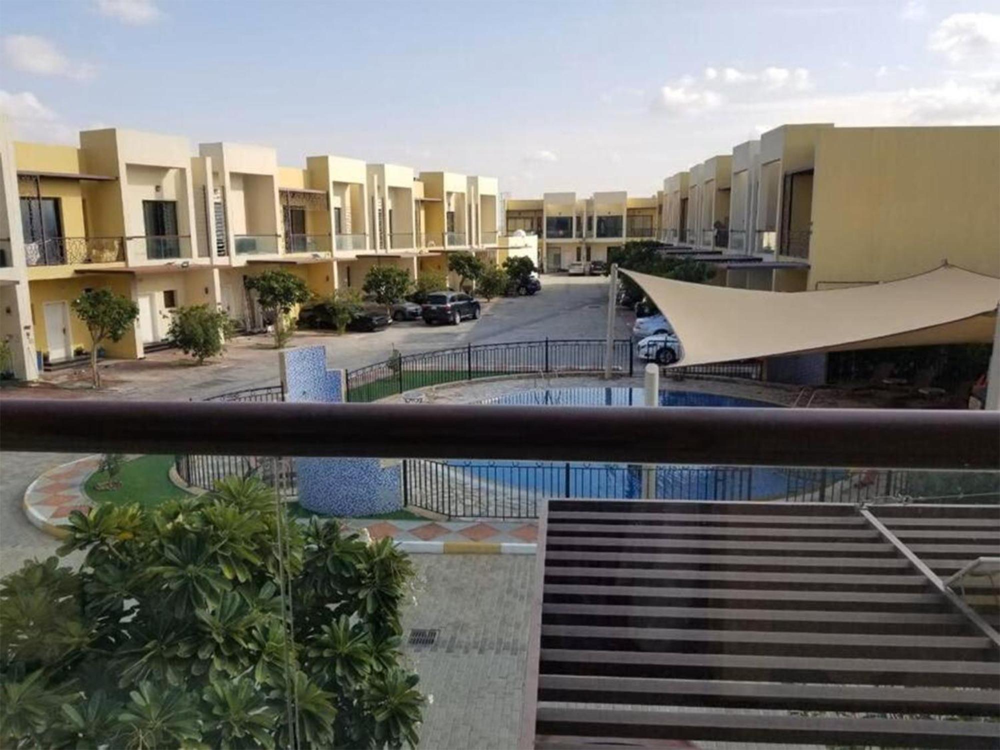 Guest house In - Private Roombalcony In A Dubai