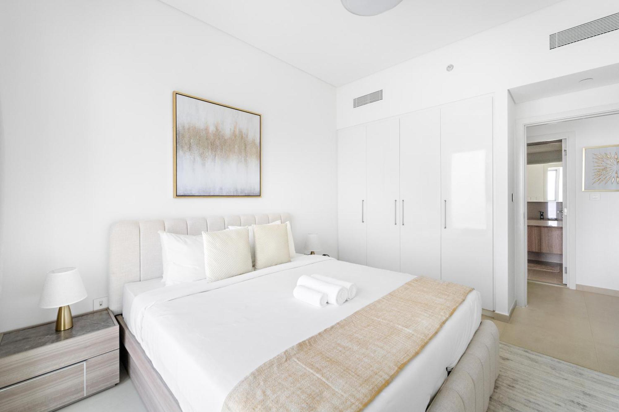Spacious 1 Bedroom 10 Min From Burj Khalifa