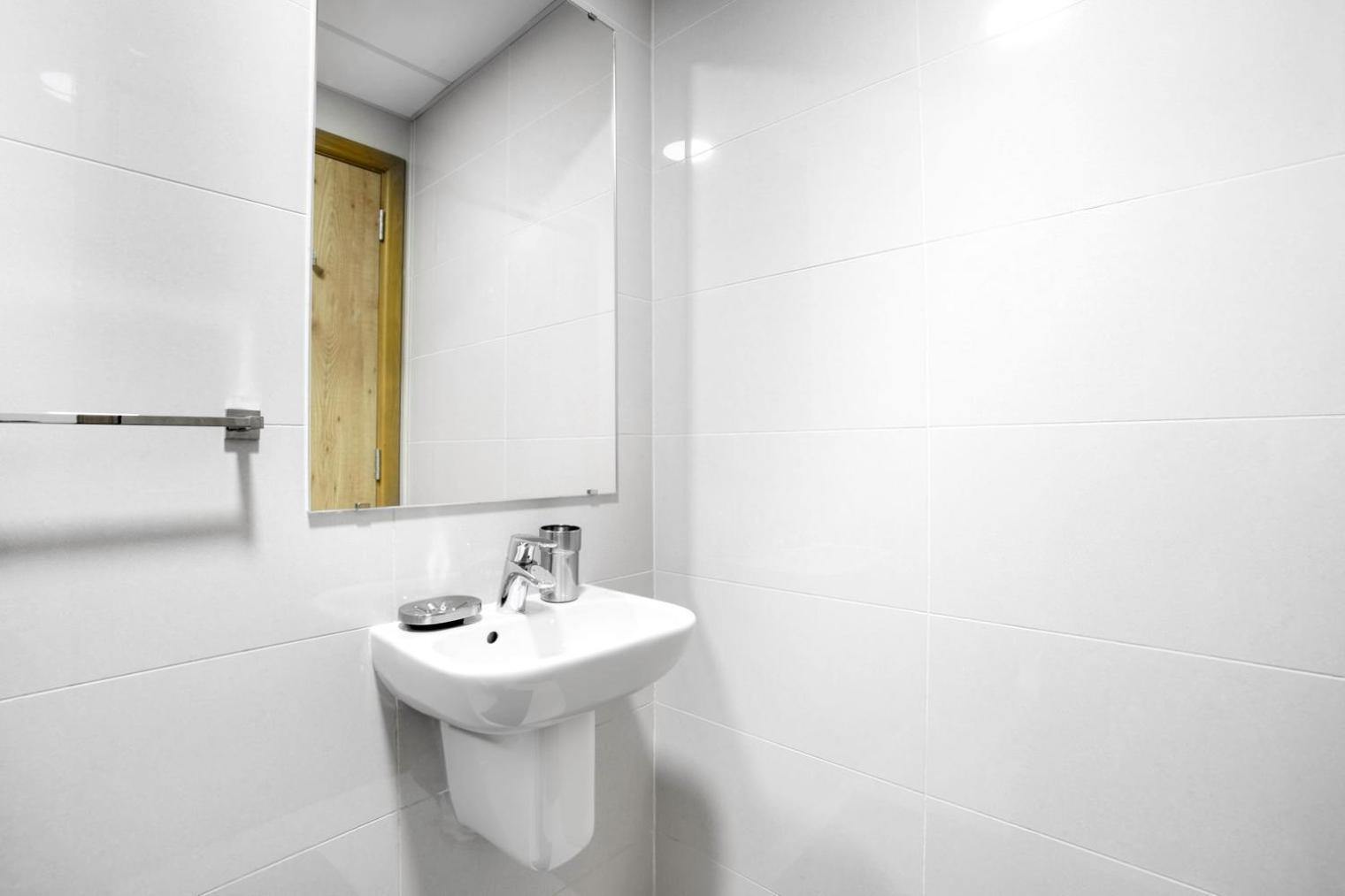Blueground Marina Pool Gym Dxb-332 Apartment *