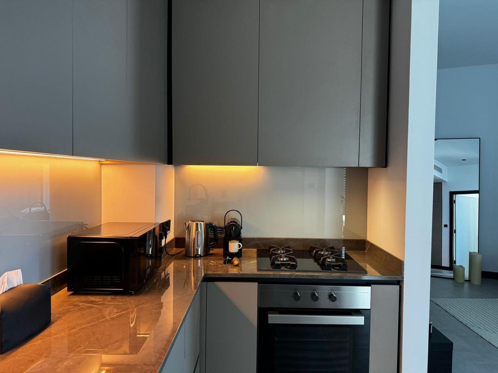 Apartment Luxury 1br Apartment, Canal View