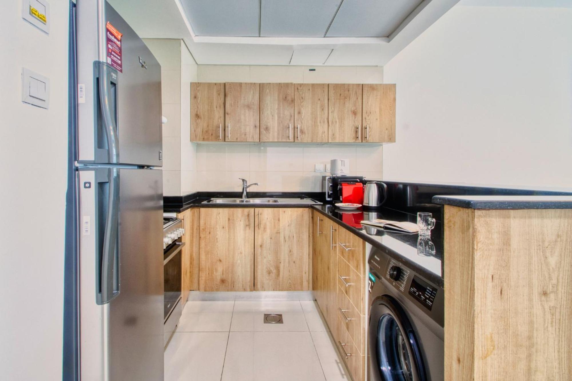 Shoresinn - Charming 1br With Marina Views