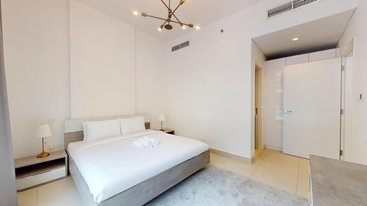 Apartment Prime Views - Calm One Bedroom With Pool View *