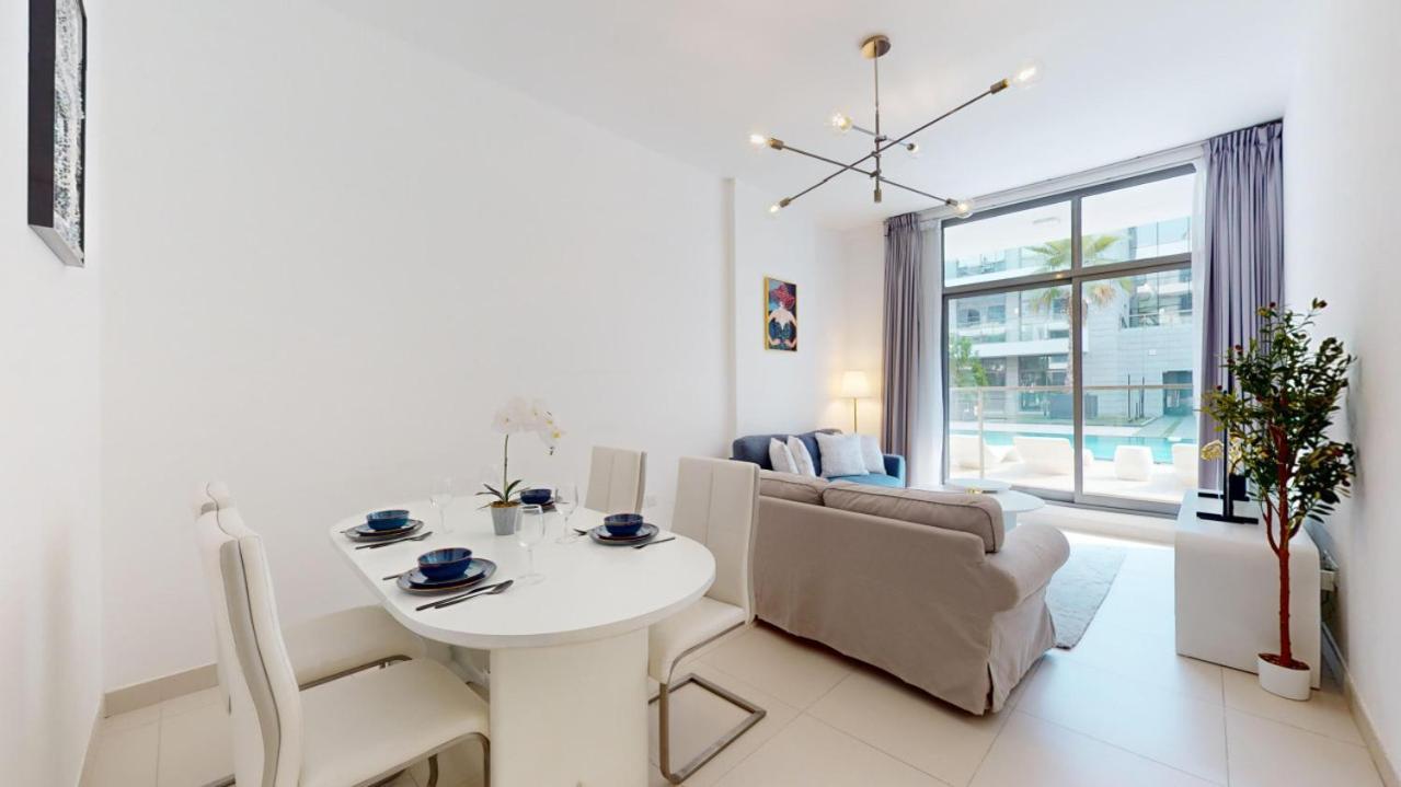 Apartment Prime Views - Calm One Bedroom With Pool View