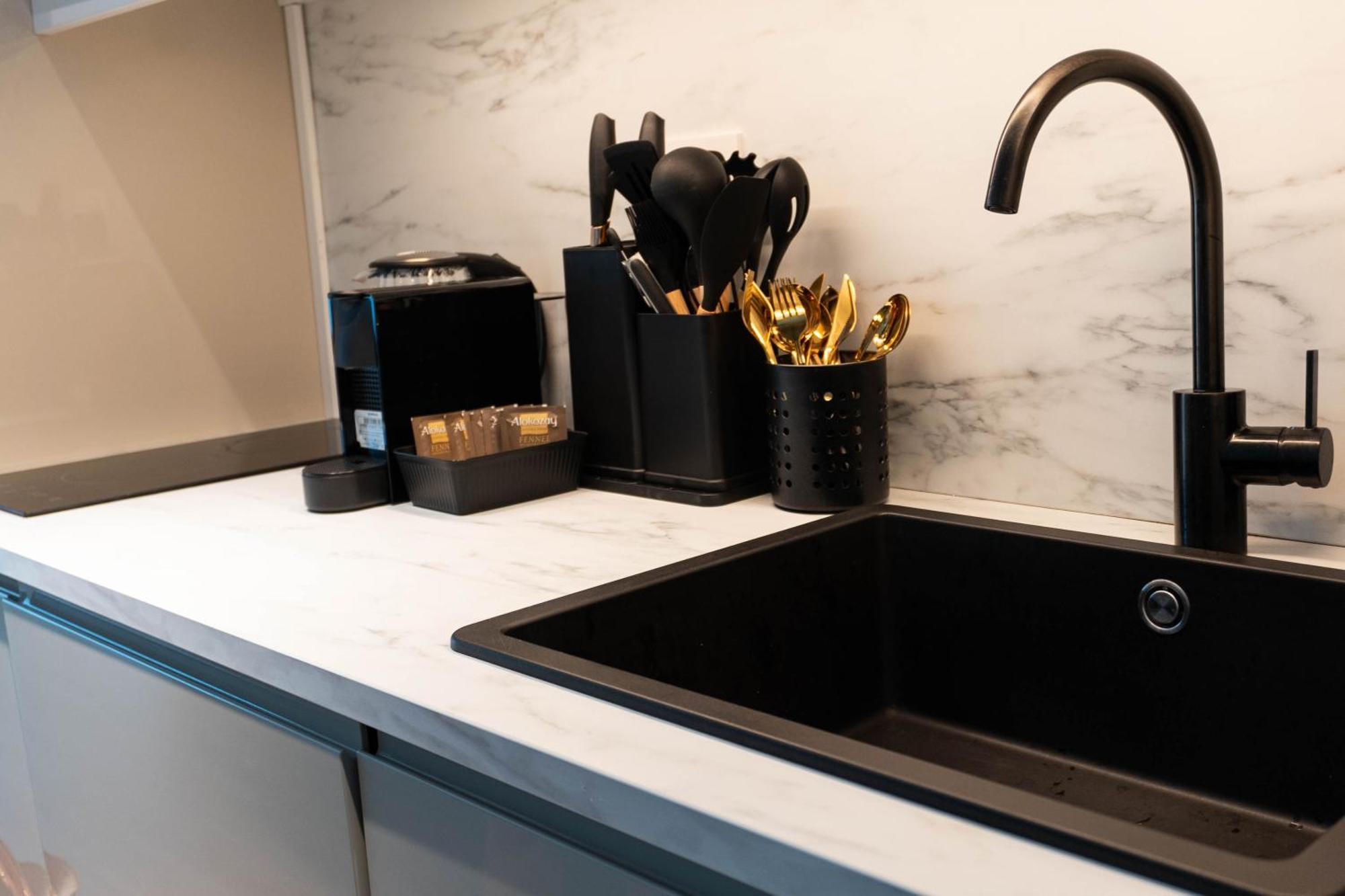 Blessed Oasis - Elegant 2br Marina Apartment *