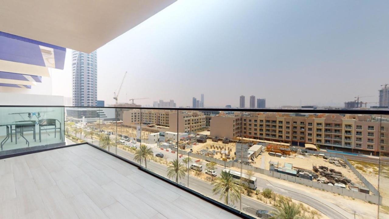 Binghatti Crest - Elegant One Bedroom Dubai