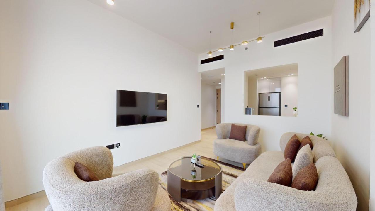 Binghatti Crest - Elegant One Bedroom * Dubai