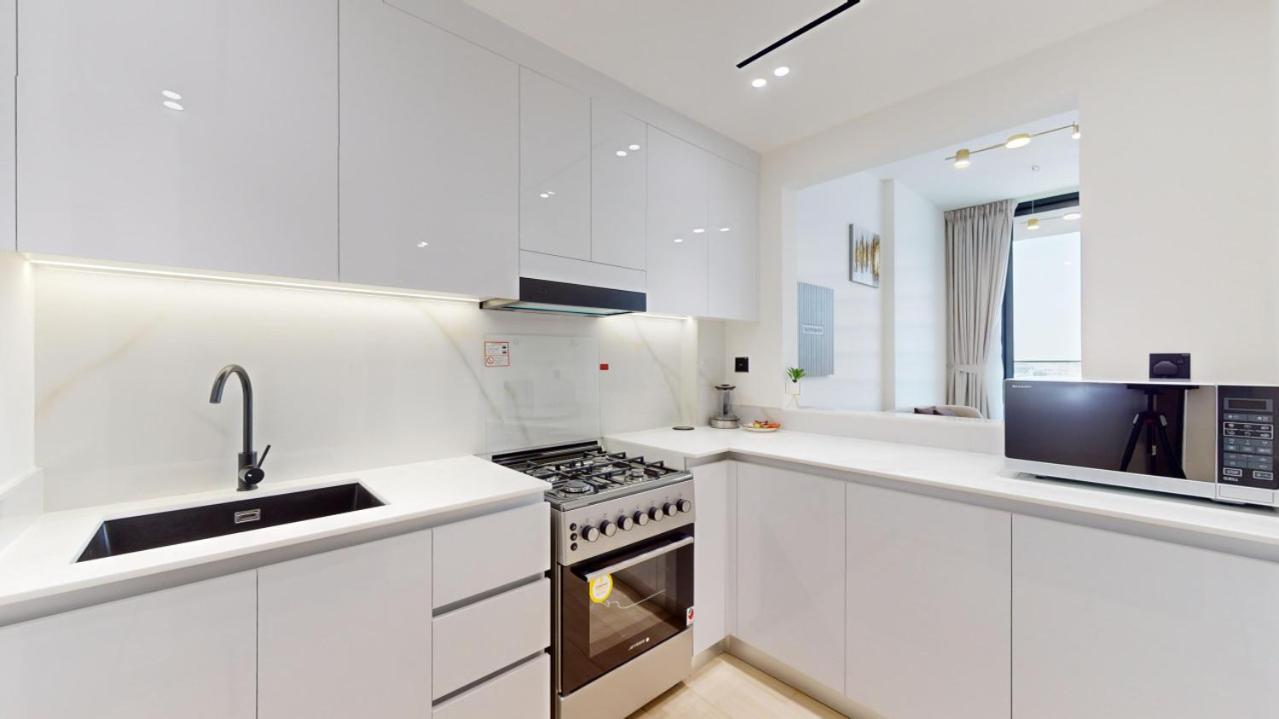 Apartment Binghatti Crest - Elegant One Bedroom Dubai