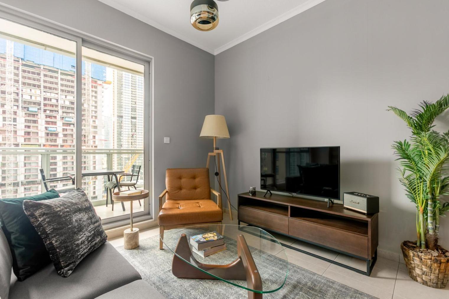 Blueground Downtown View Pool Gym Dxb-562 Apartment