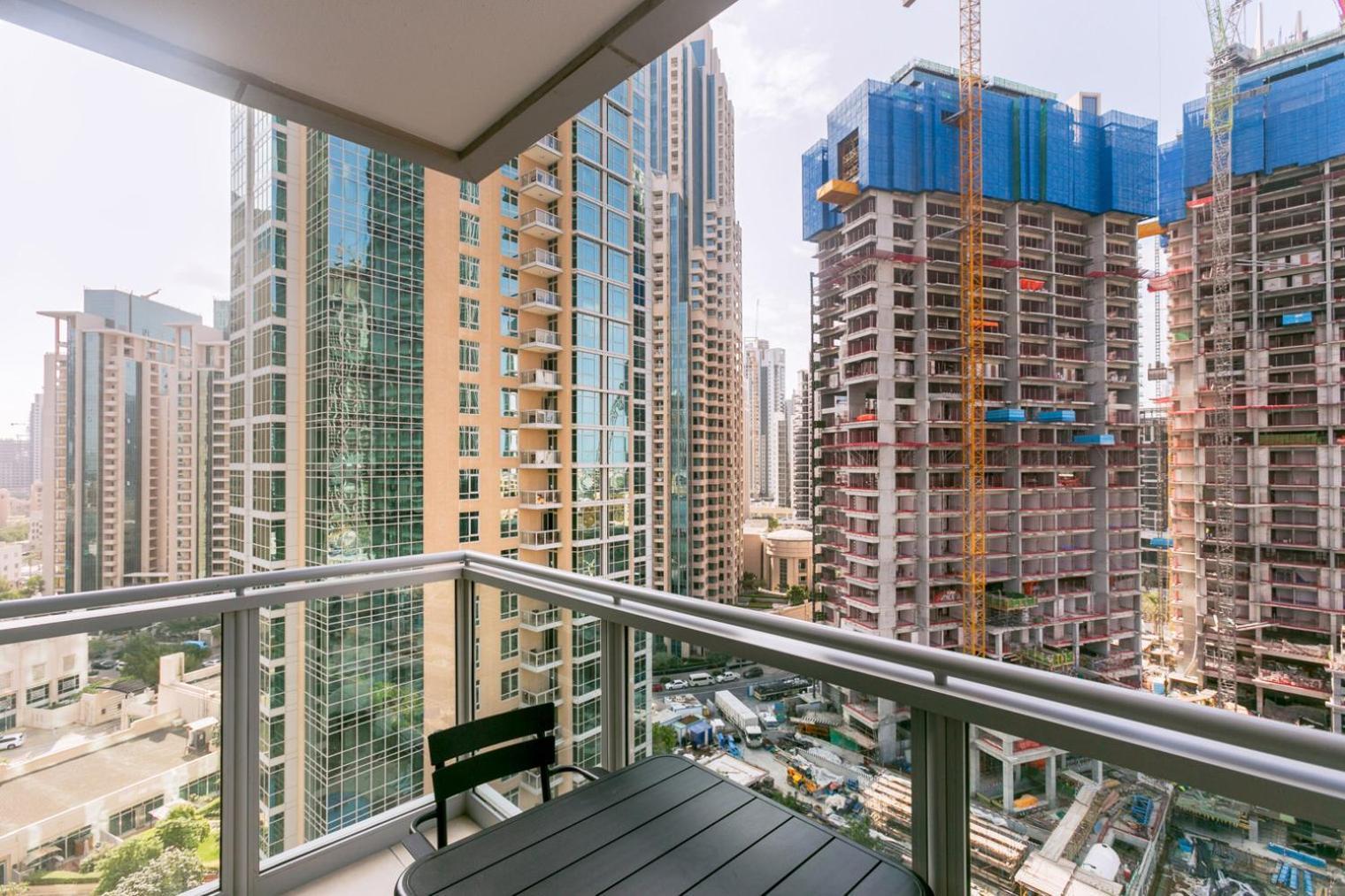 Blueground Downtown View Pool Gym Dxb-562 Apartment