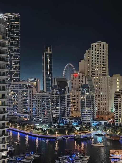 Apartment Large 1br With Great View
