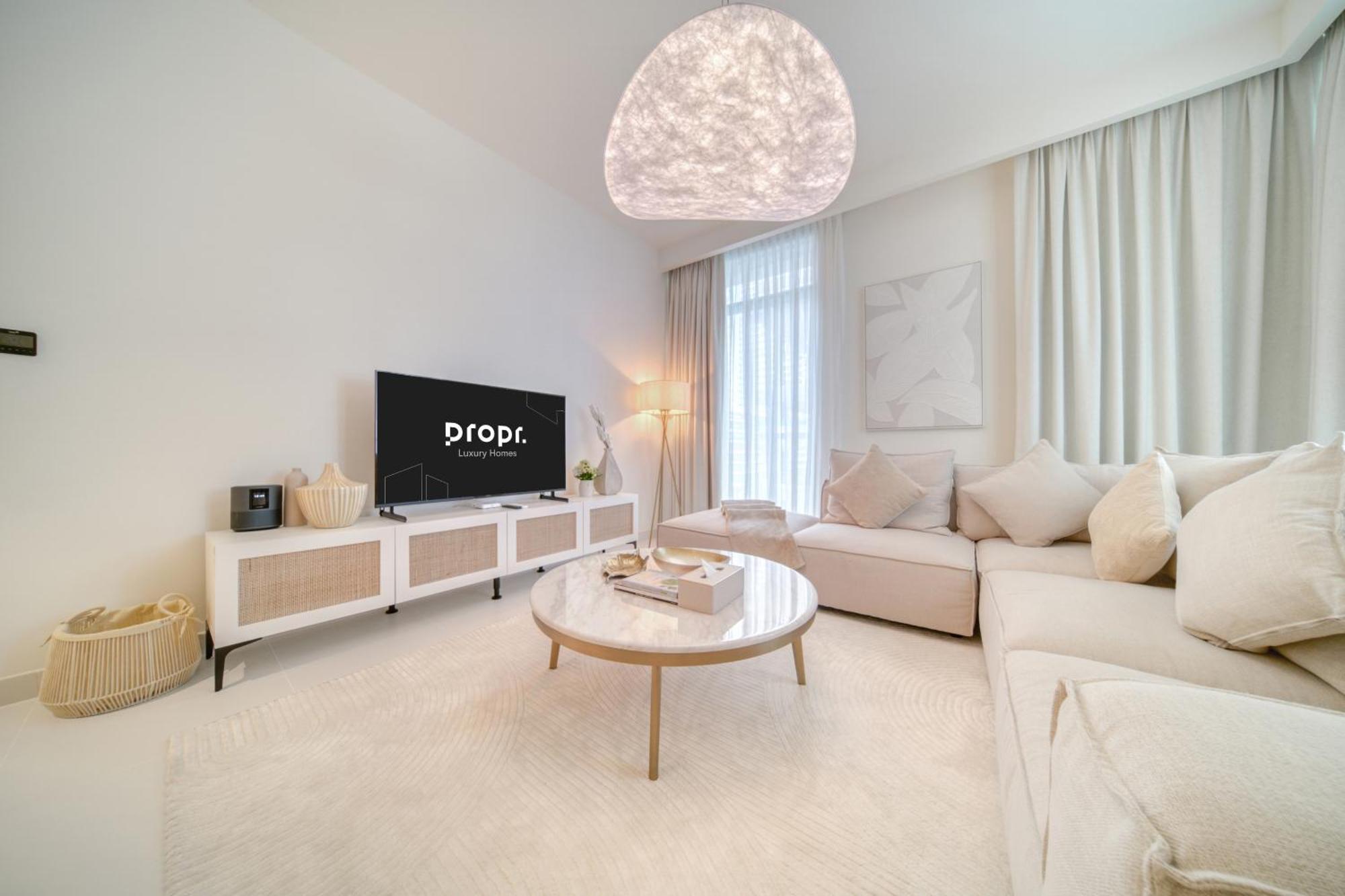 Apartment Luxury 2-bed L Emaar Beachfront *