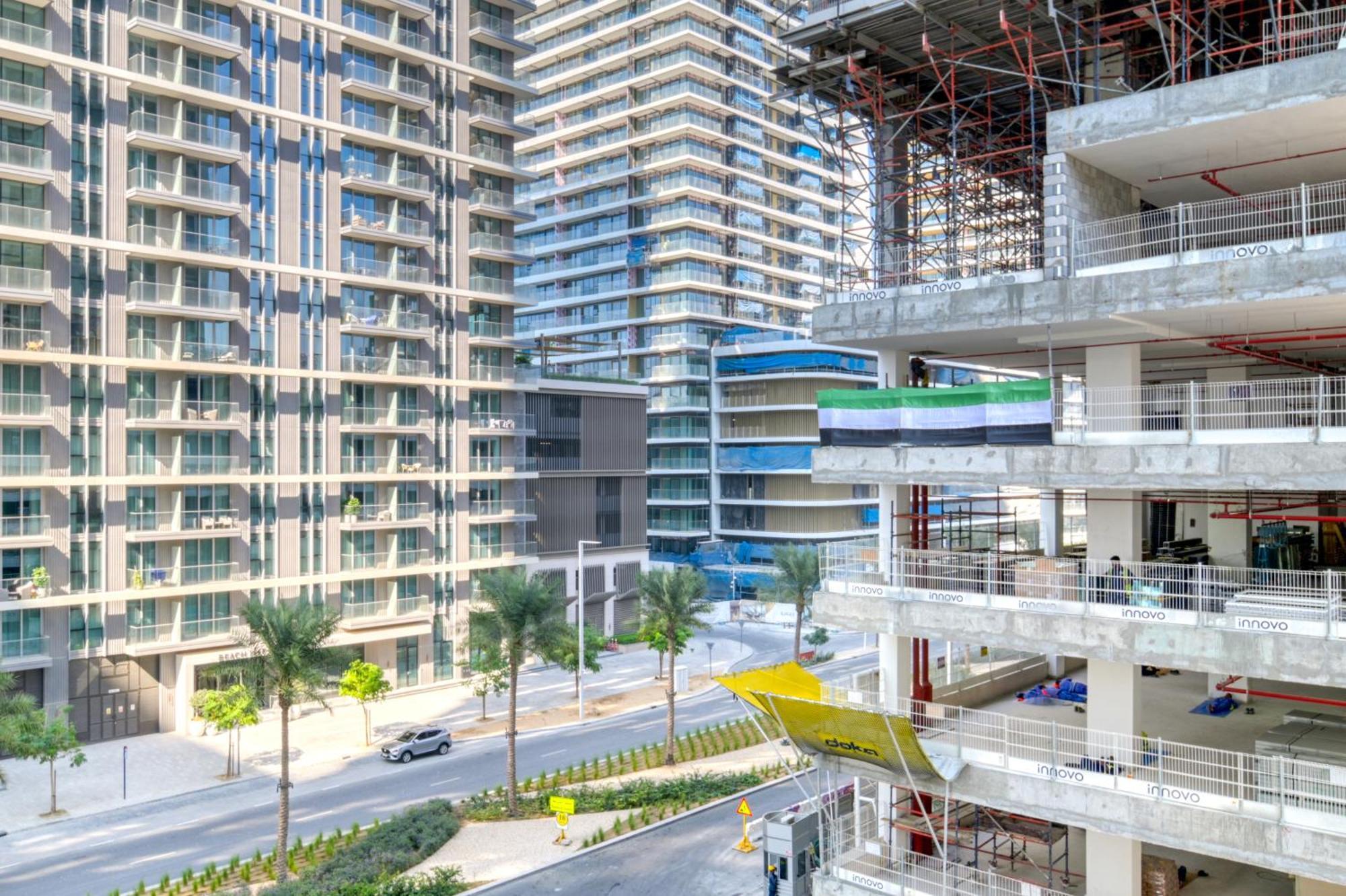 Luxury 2-bed L Emaar Beachfront Apartment