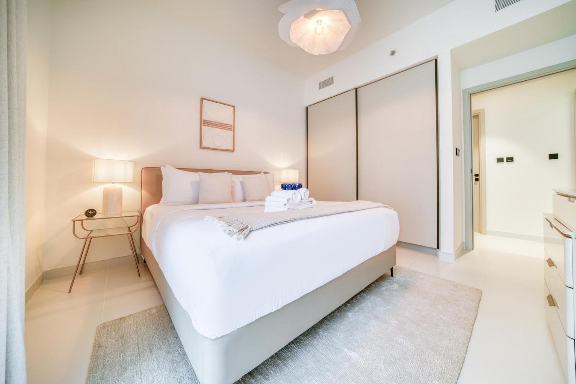 Luxury 2-bed L Emaar Beachfront Apartment *