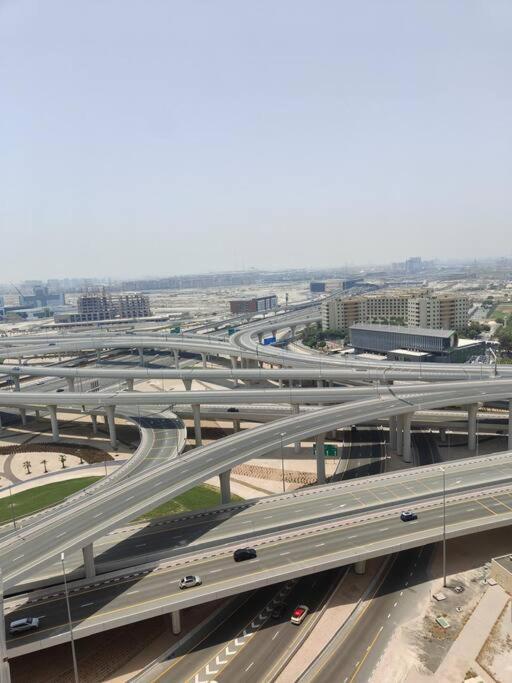Large 1br With Great View Apartment Dubai