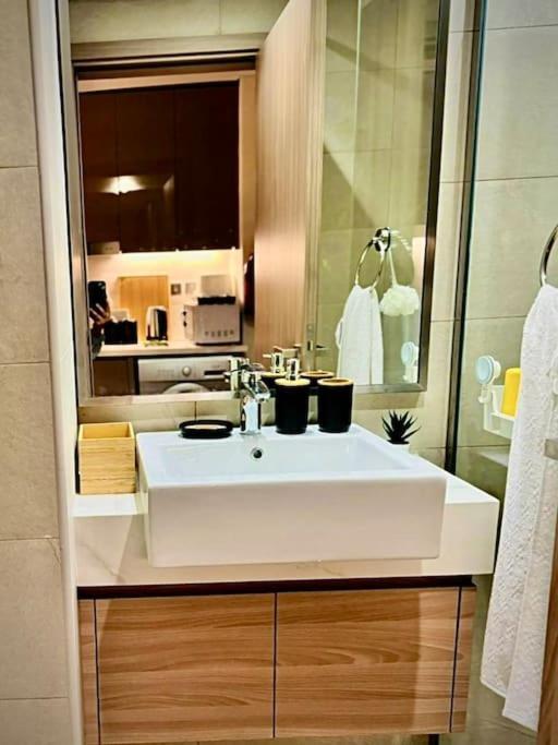 Apartment Heavenly Adobe Dubai