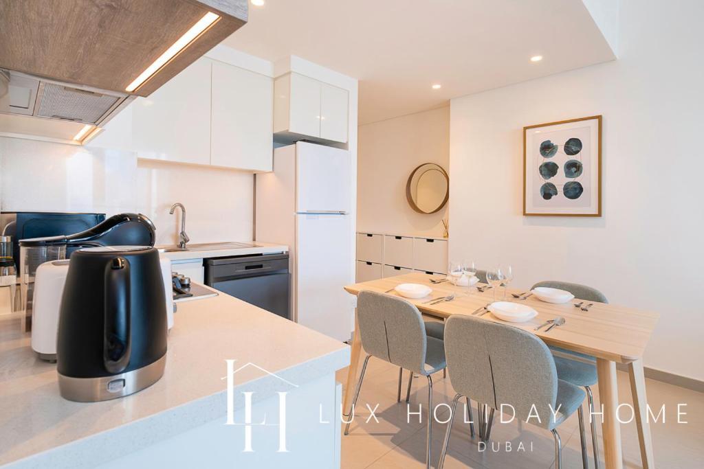Lux The Downtown Zabeel View Apartment Dubai