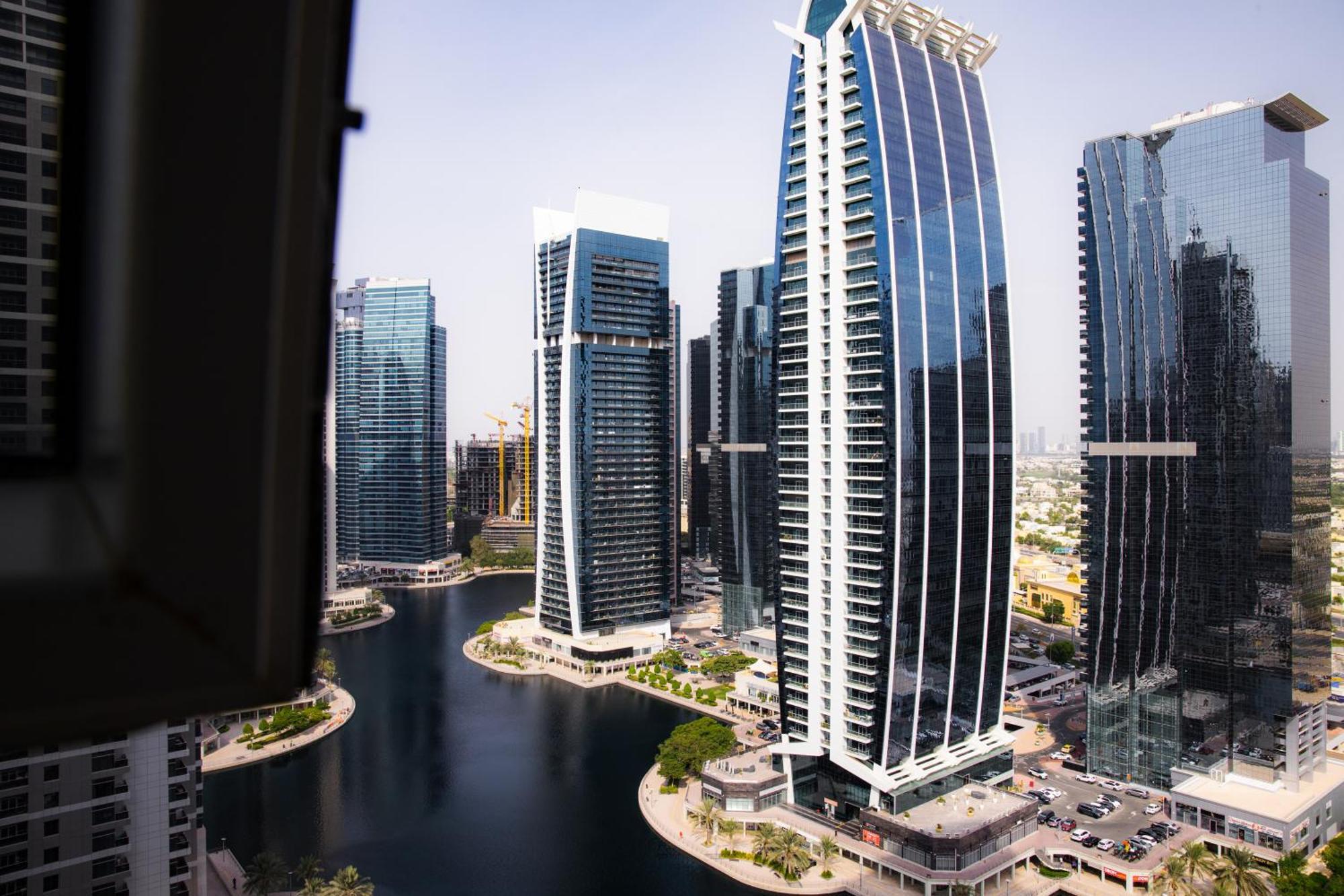 Jumeriah Tower *