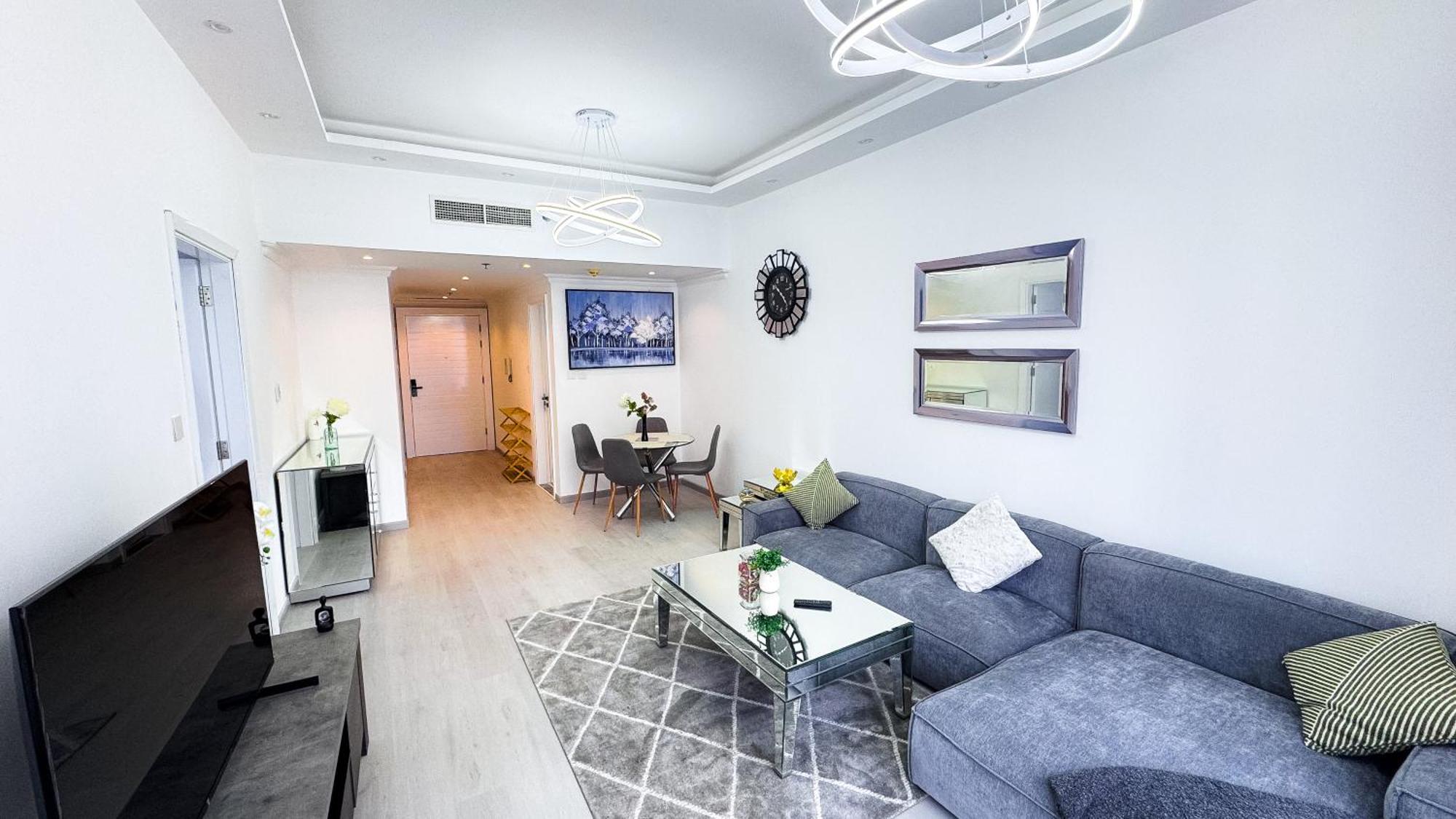 Jumeriah Tower Apartment