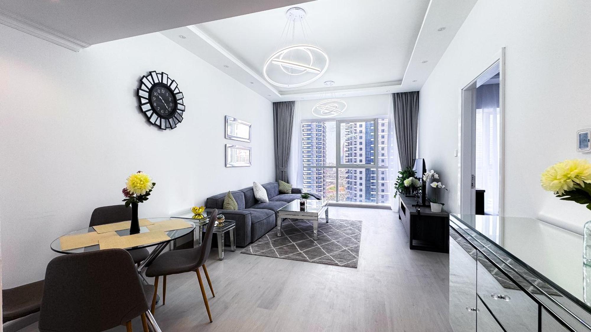 Jumeriah Tower Apartment Dubai