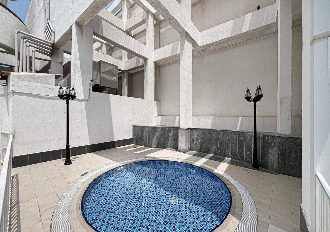 Lux 2bd In Heart Of Downtown, 2 Mins Walk To Mall - Burj Al Nujoom Apartment
