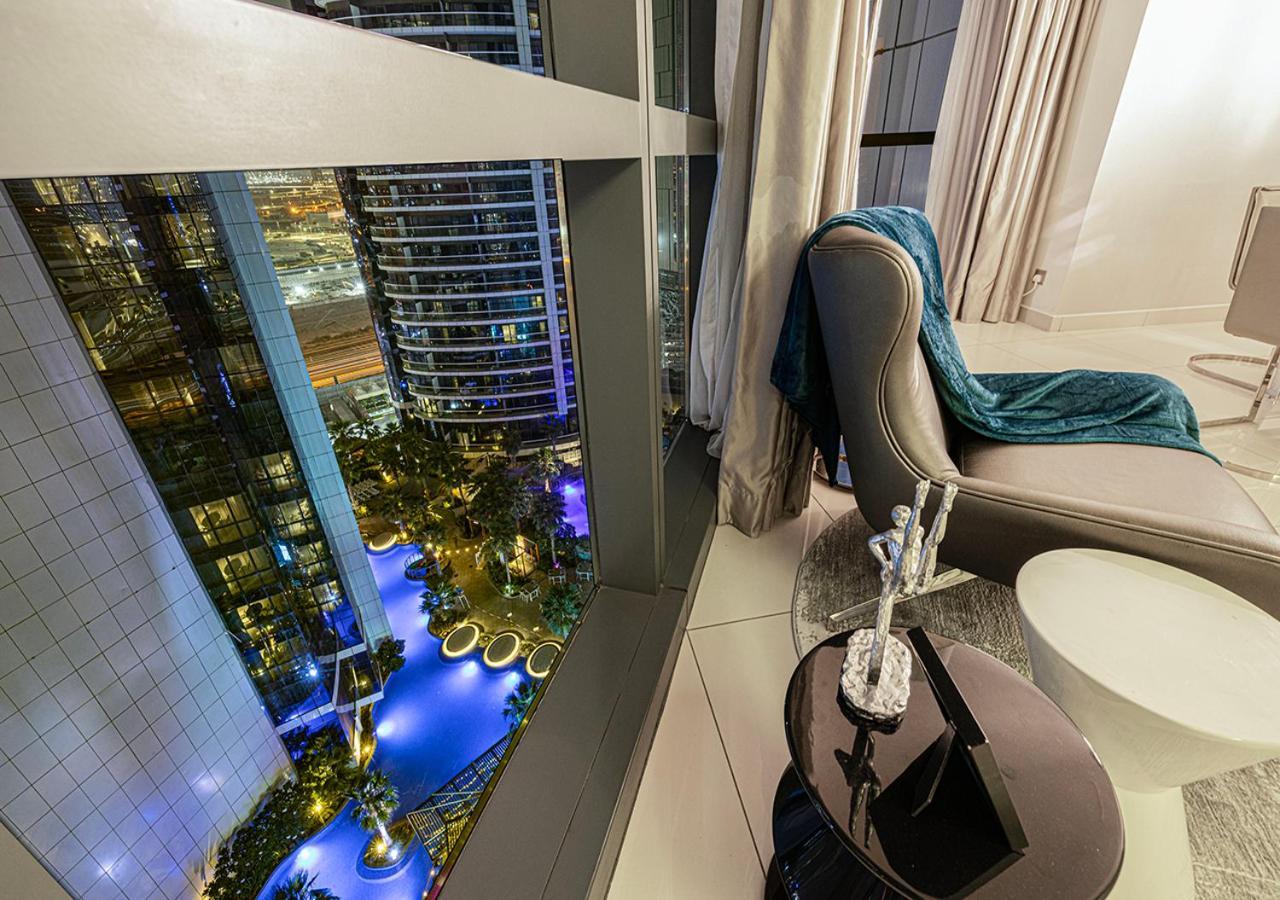 Luxurious 2bdr In Paramount Towers With Burj Khalifa Views Apartment