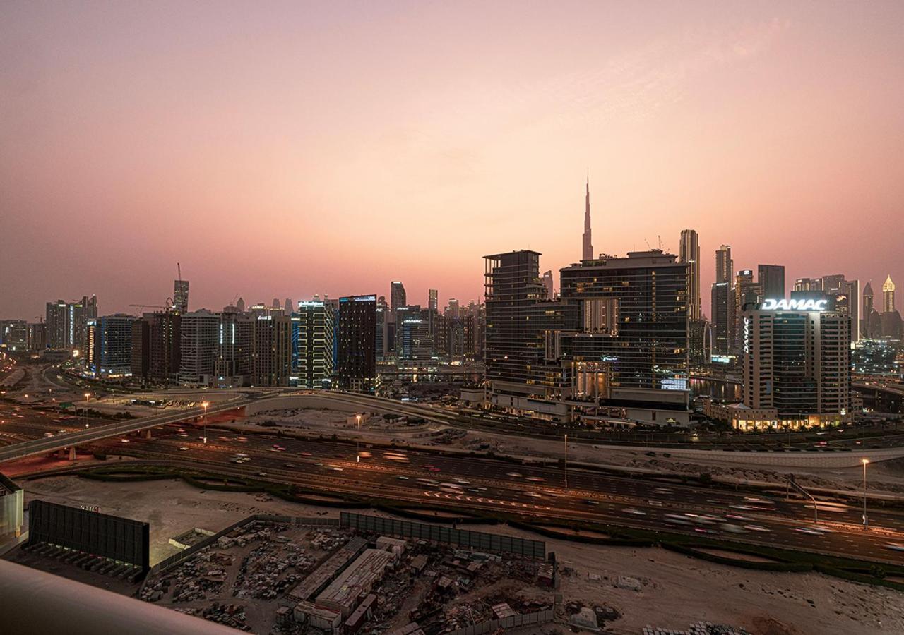 Apartment Luxurious 2bdr In Paramount Towers With Burj Khalifa Views *