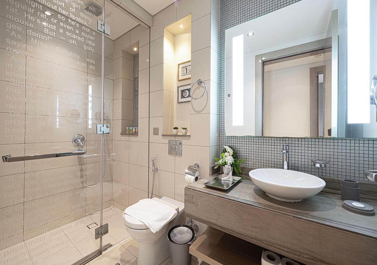 Luxurious 2bdr In Paramount Towers With Burj Khalifa Views Apartment *