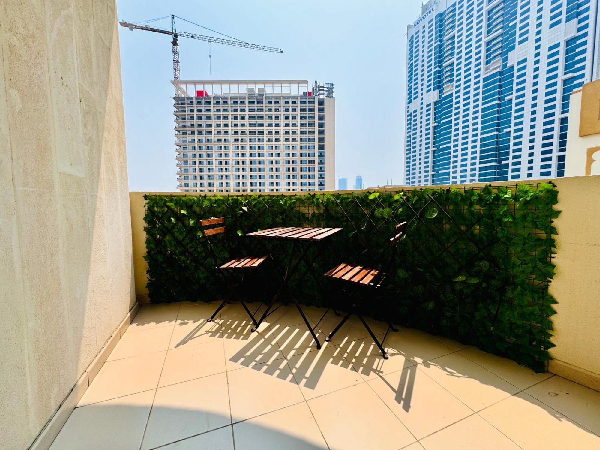 Charming Private * Dubai