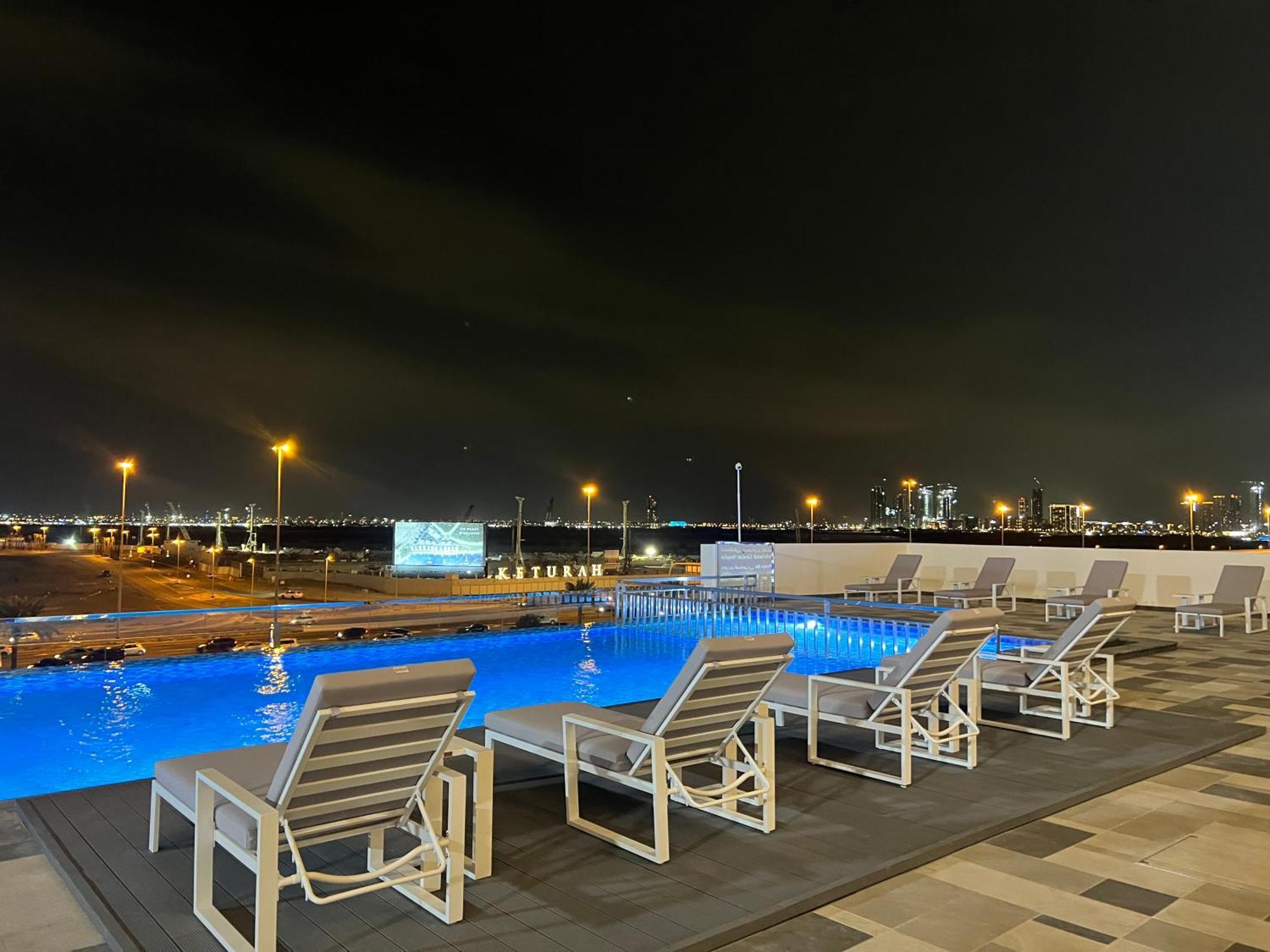 Modern With Burj Khalifa Views & Infinity Pool Dubai