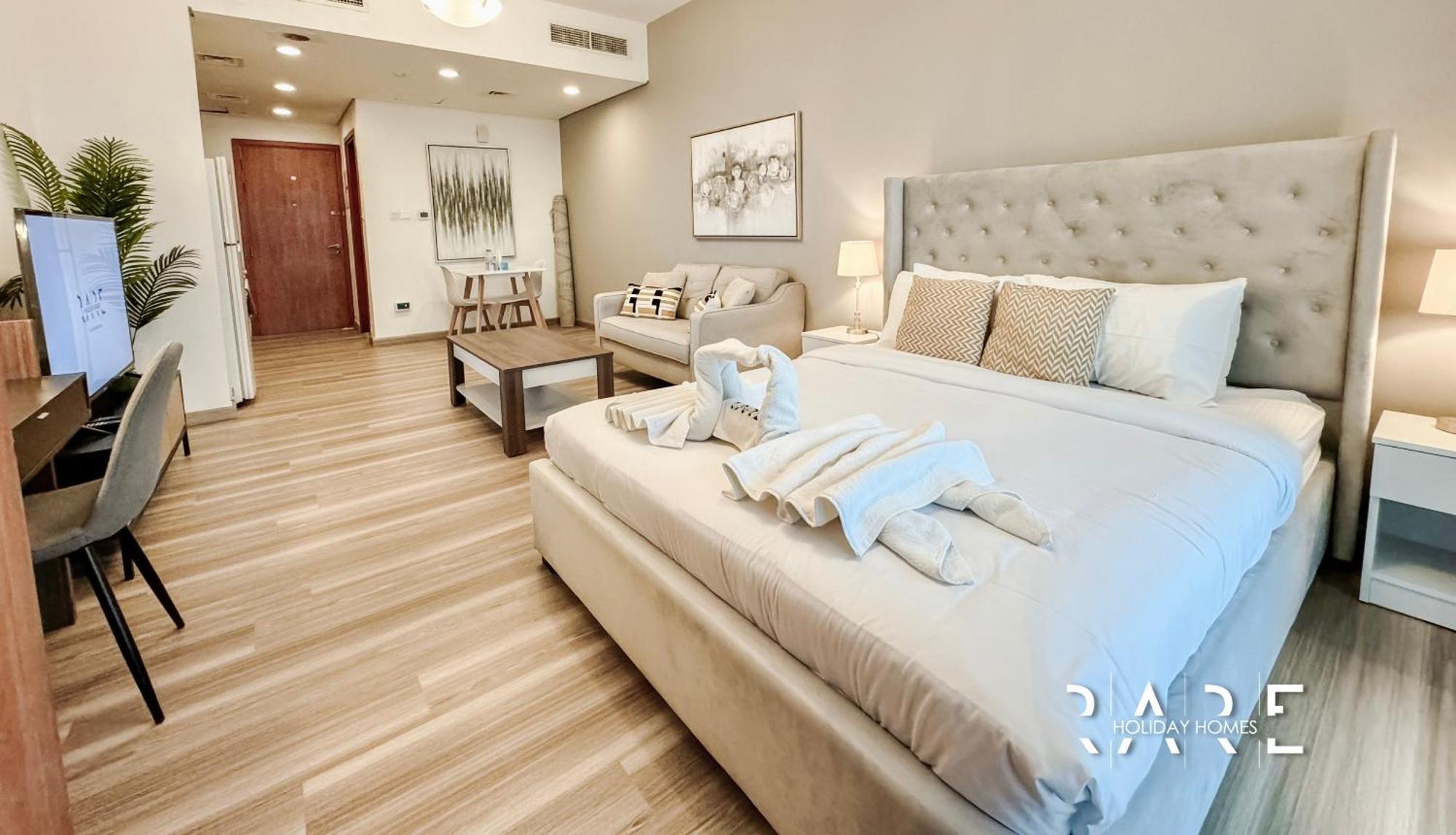 Rare Homes - View - The Crescent Tower - Production - R1611 * Dubai