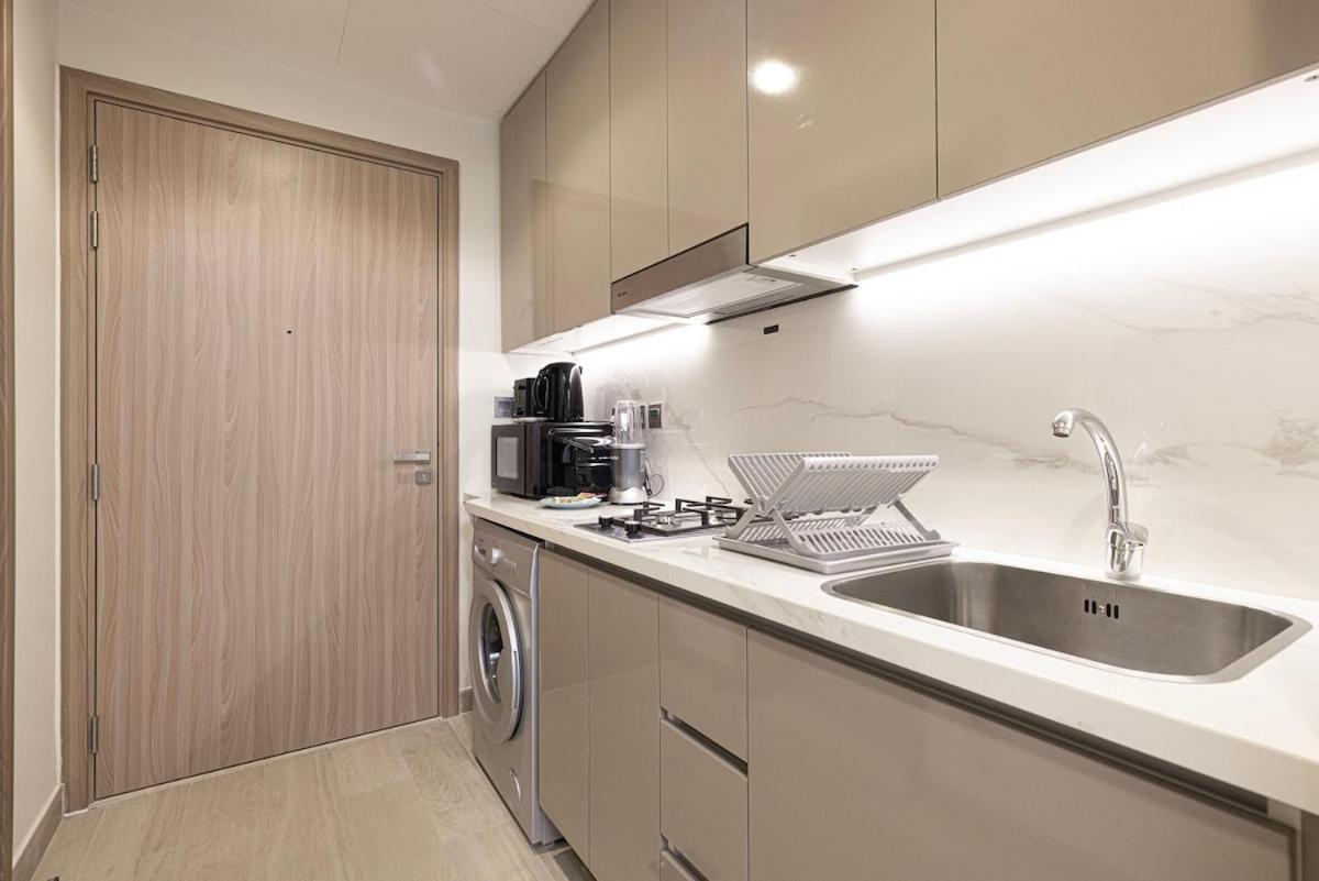 Elegant With Terrace 7 Min Burj Khalifa Apartment Dubai