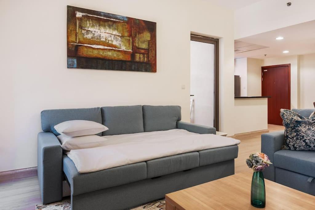 Luxury 1 Bedroom In Jbr With Access Apartment
