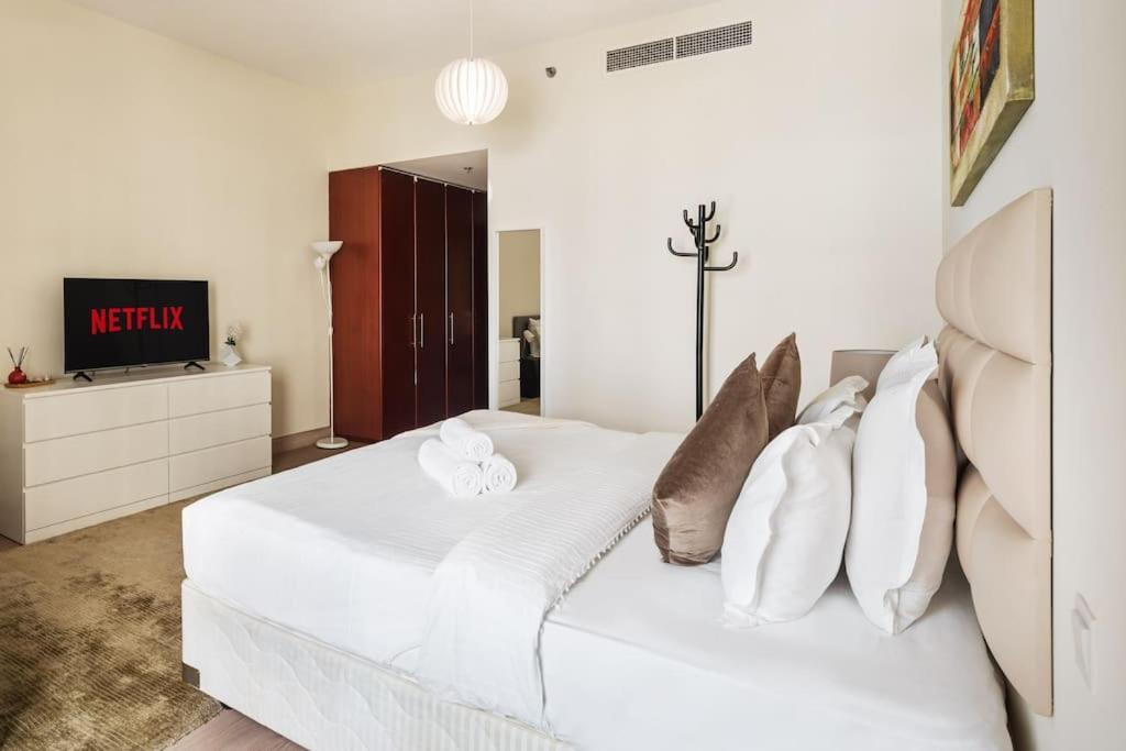 Apartment Luxury 1 Bedroom In Jbr With Access *
