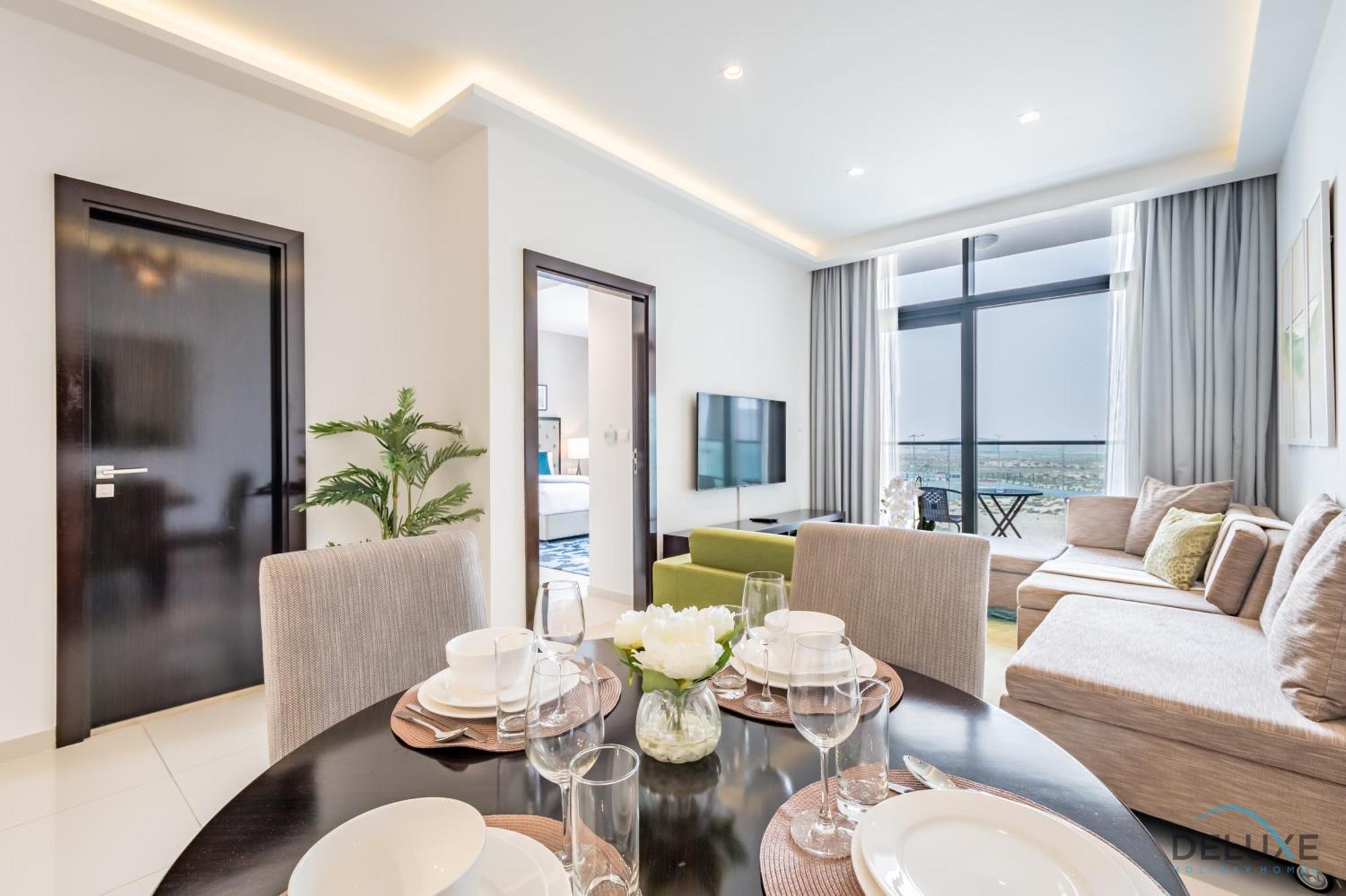 Apartment Cosmopolitan 1br In Celestia B, South By Deluxe Homes *