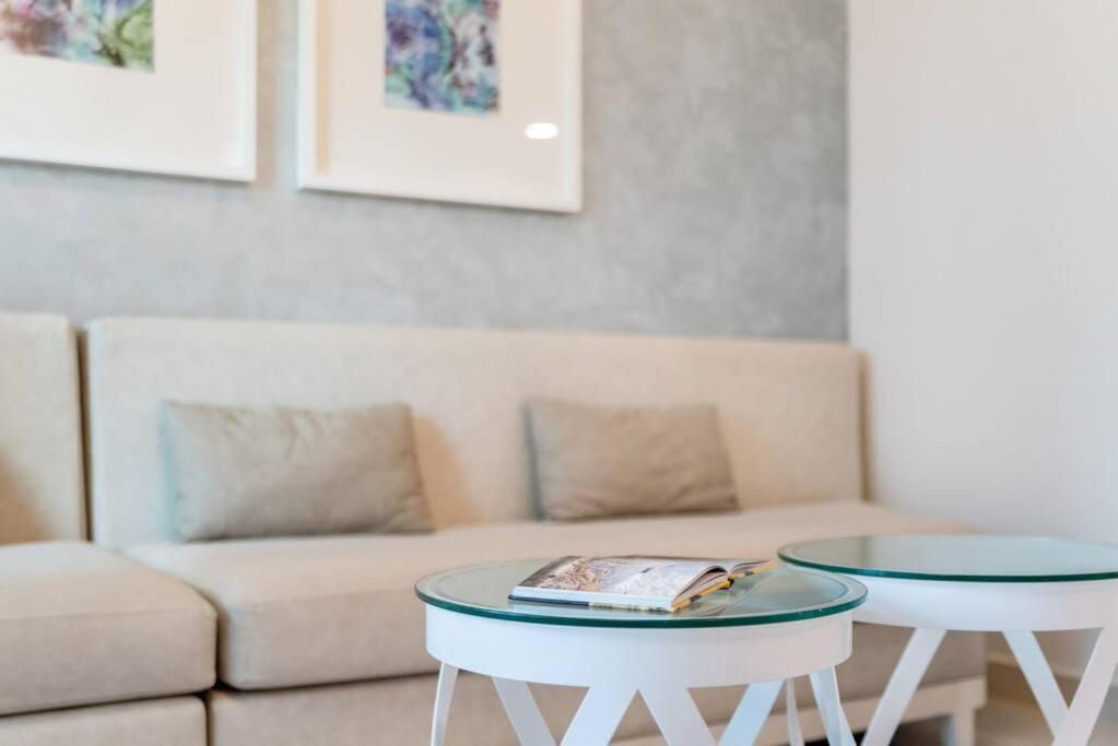 First Class 3br Elegance And Grandeur Dubai