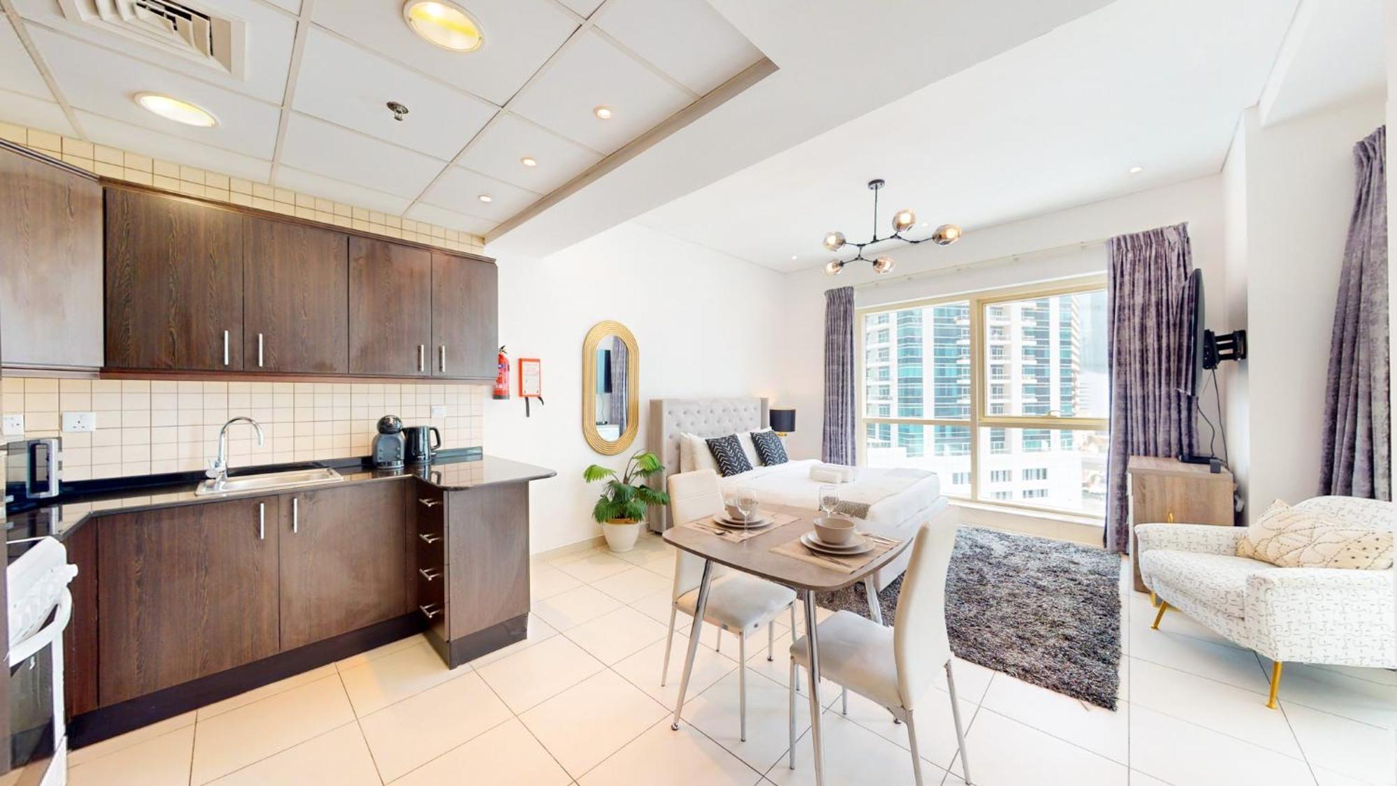Apartment Royal Oceanic Tower 1 - Spacious