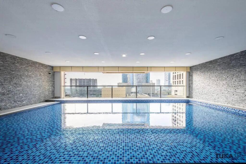 3-bhk - Marina - 44th Floor - 5mins To Apartment