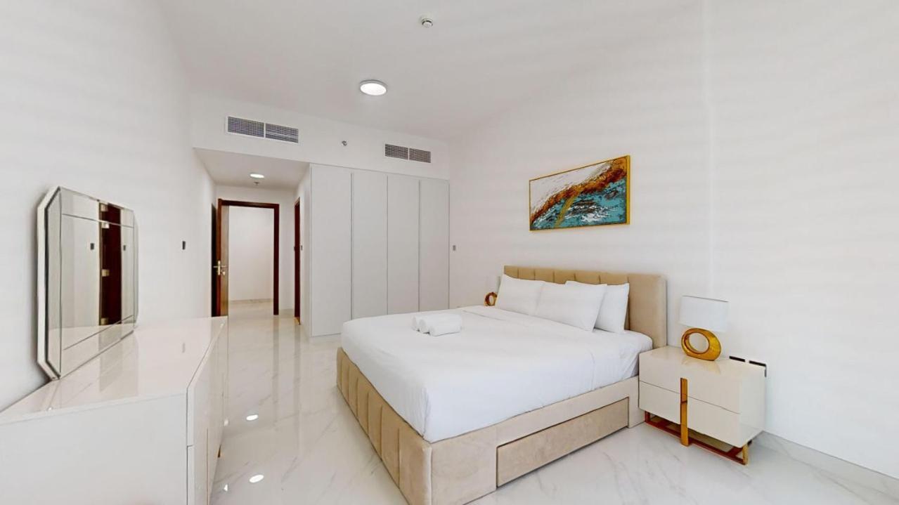 Uni Estate - Elegant One Bedroom Apartment *