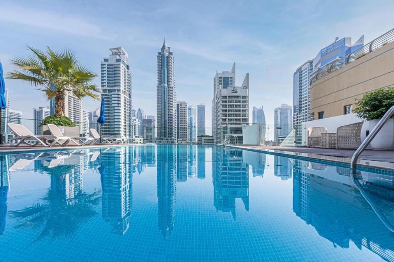 Luxury Living In Marina Liv 2br Apartment *