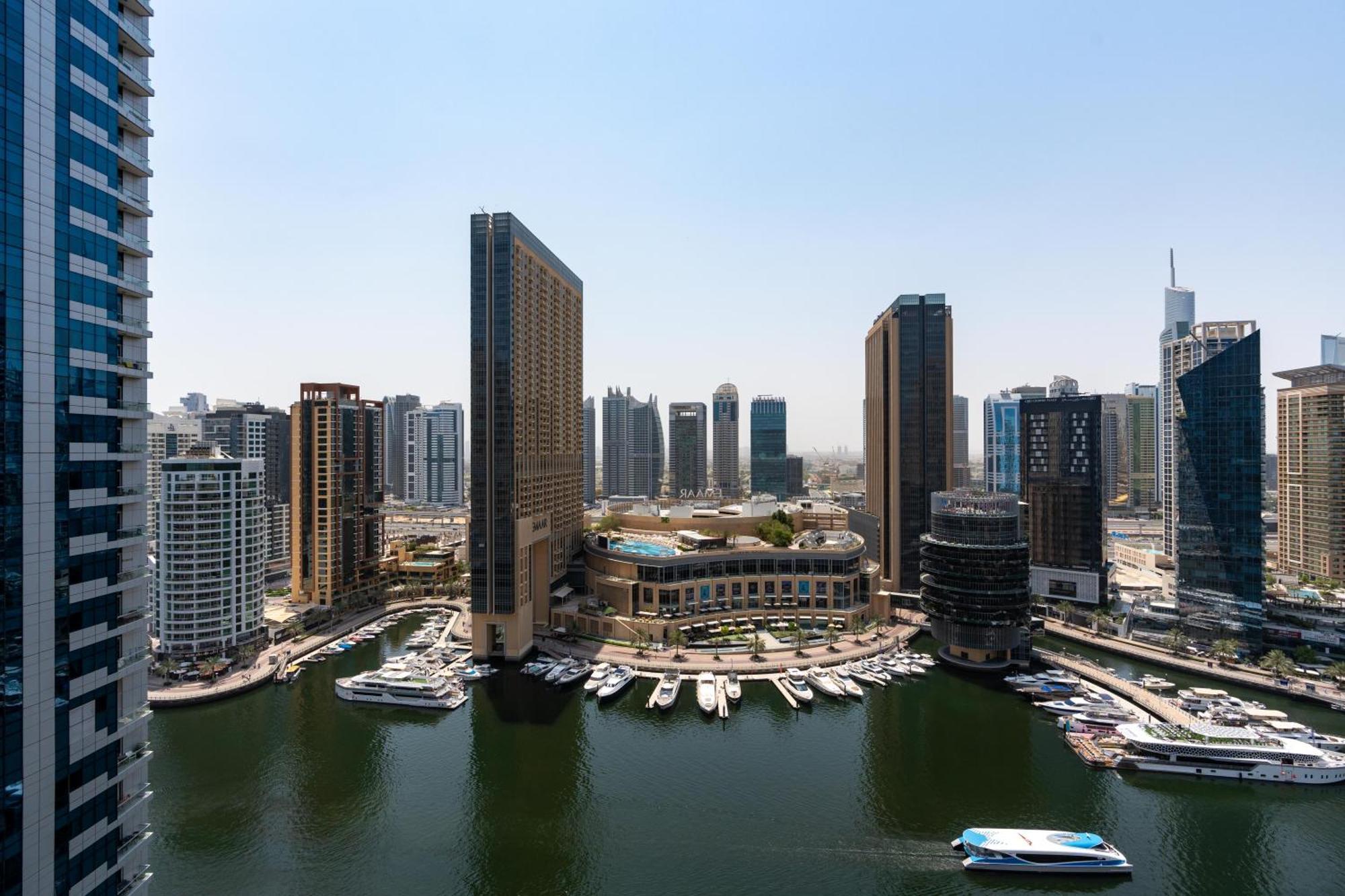 Vacay Lettings - Bay Tower - Apartment Dubai