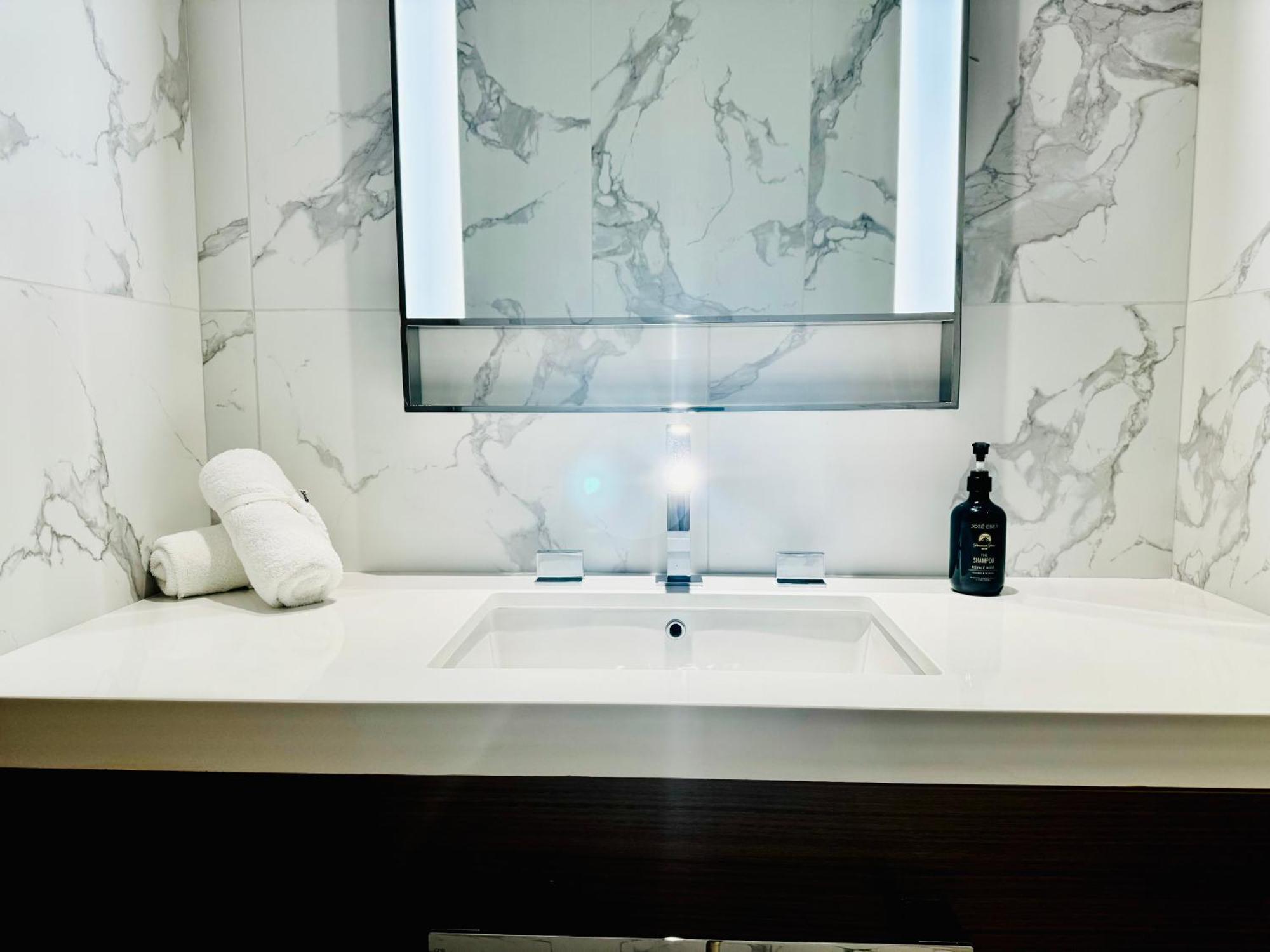 Apartment Vista Luxe 3 Bedroom At Address Opera I Burj Khalifa & Fountain Views