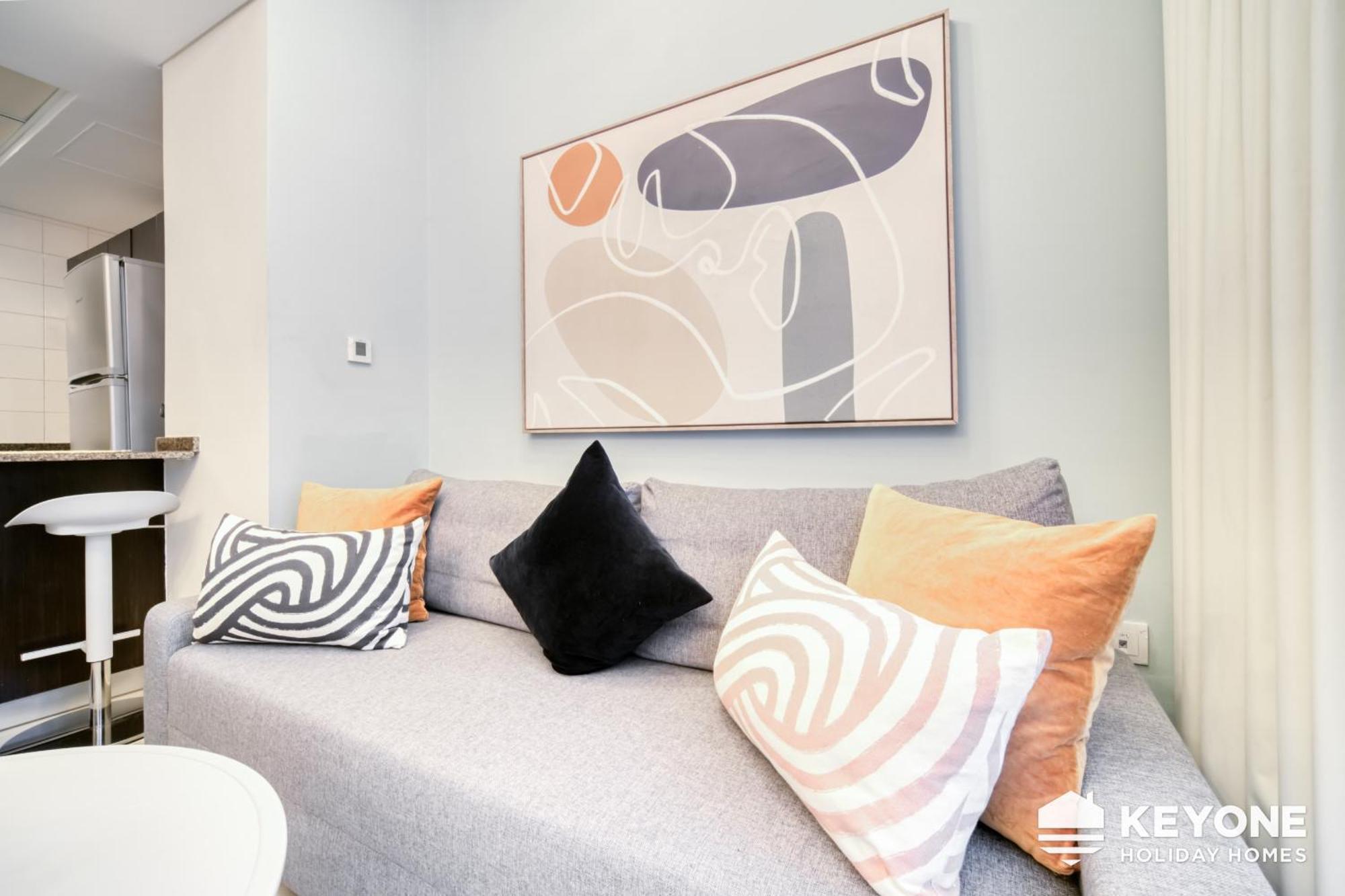 Apartment Contemporary One Bedroom 3 *