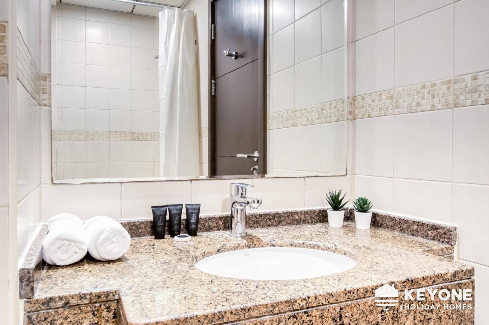 Contemporary One Bedroom 3 Dubai