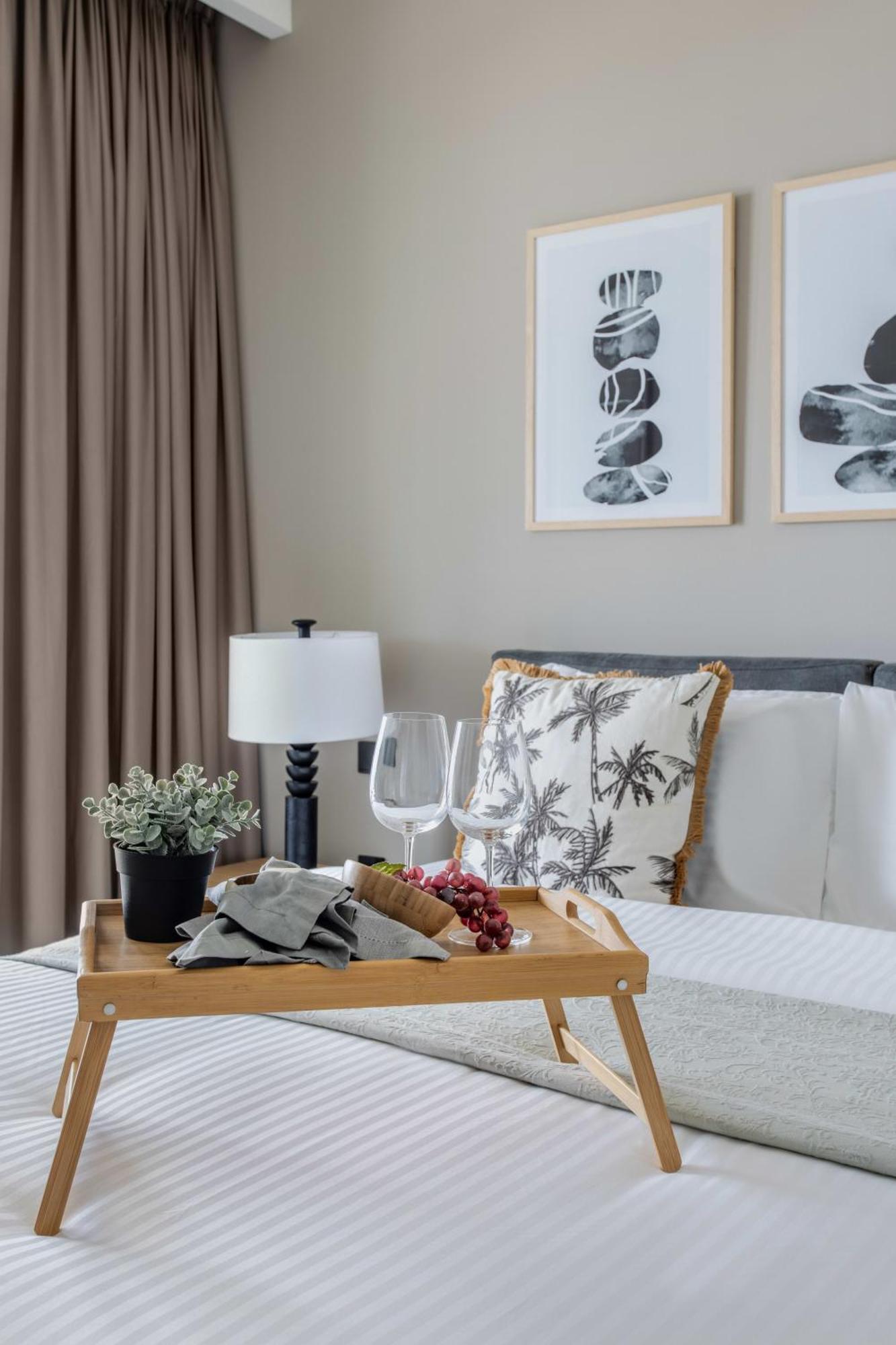 Apartment Frank Porter - Marina Vista Podium 3 Dubai