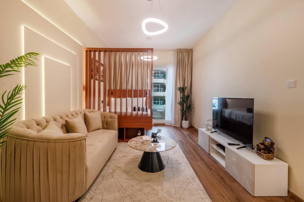 Apartment Luxury 3 Bedroom Near In Marina