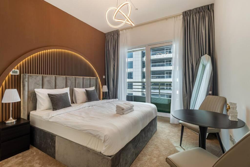 Apartment Luxury 3 Bedroom Near In Marina *
