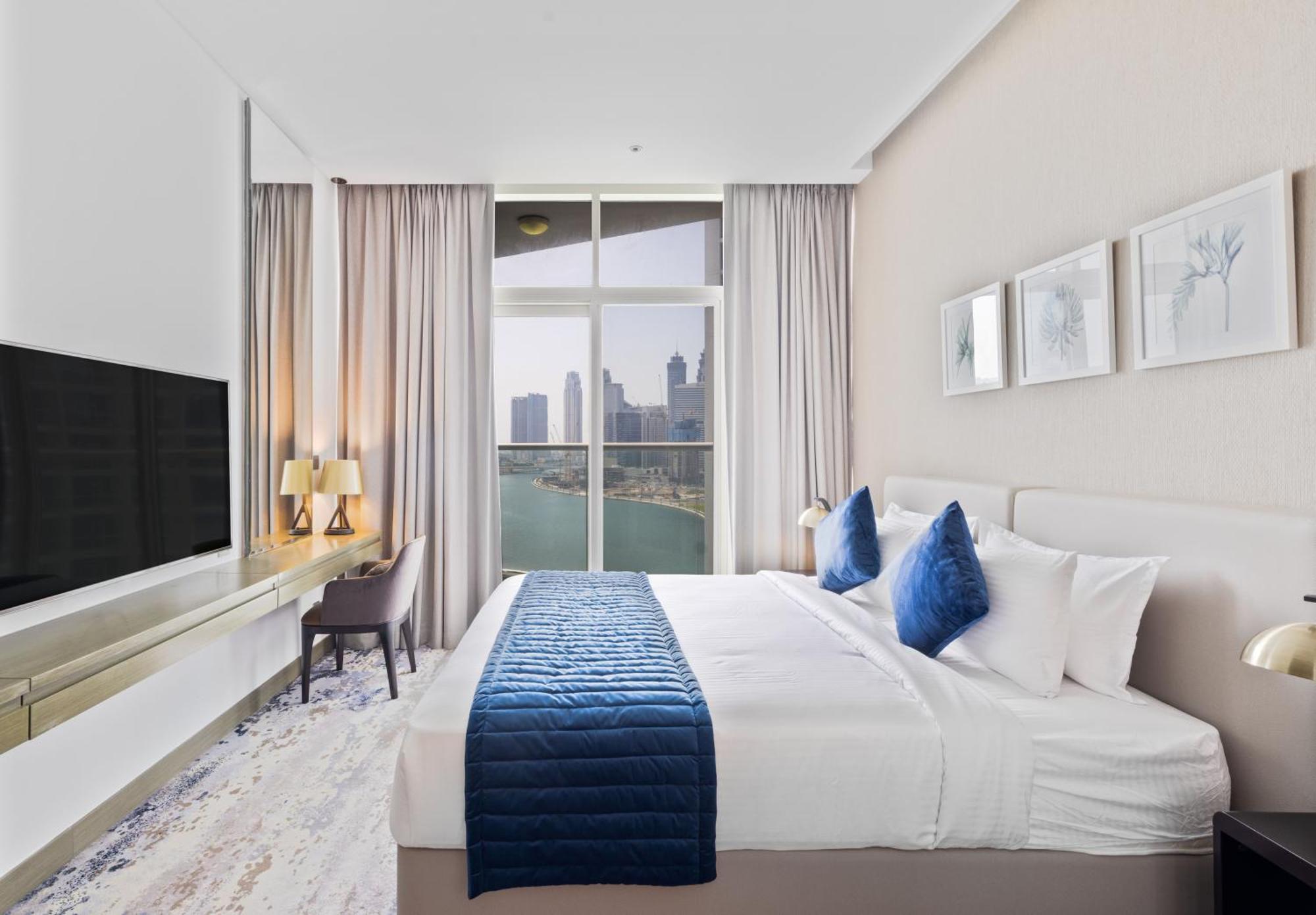 Apartment Aliving Stylish At Damac Prive With Balcony And Partial Burj Khalifa View-1315
