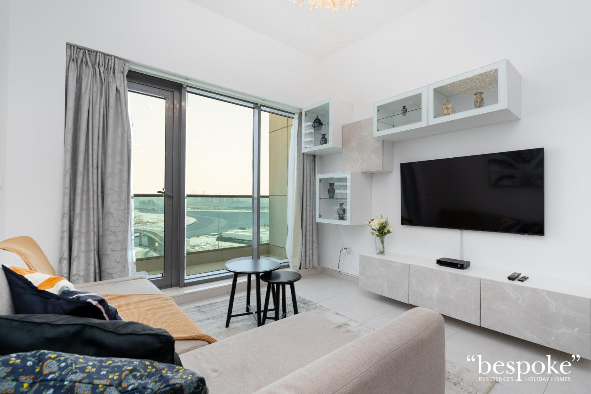 Bespoke - The Bay Residence, Stunning Views Apartment Dubai