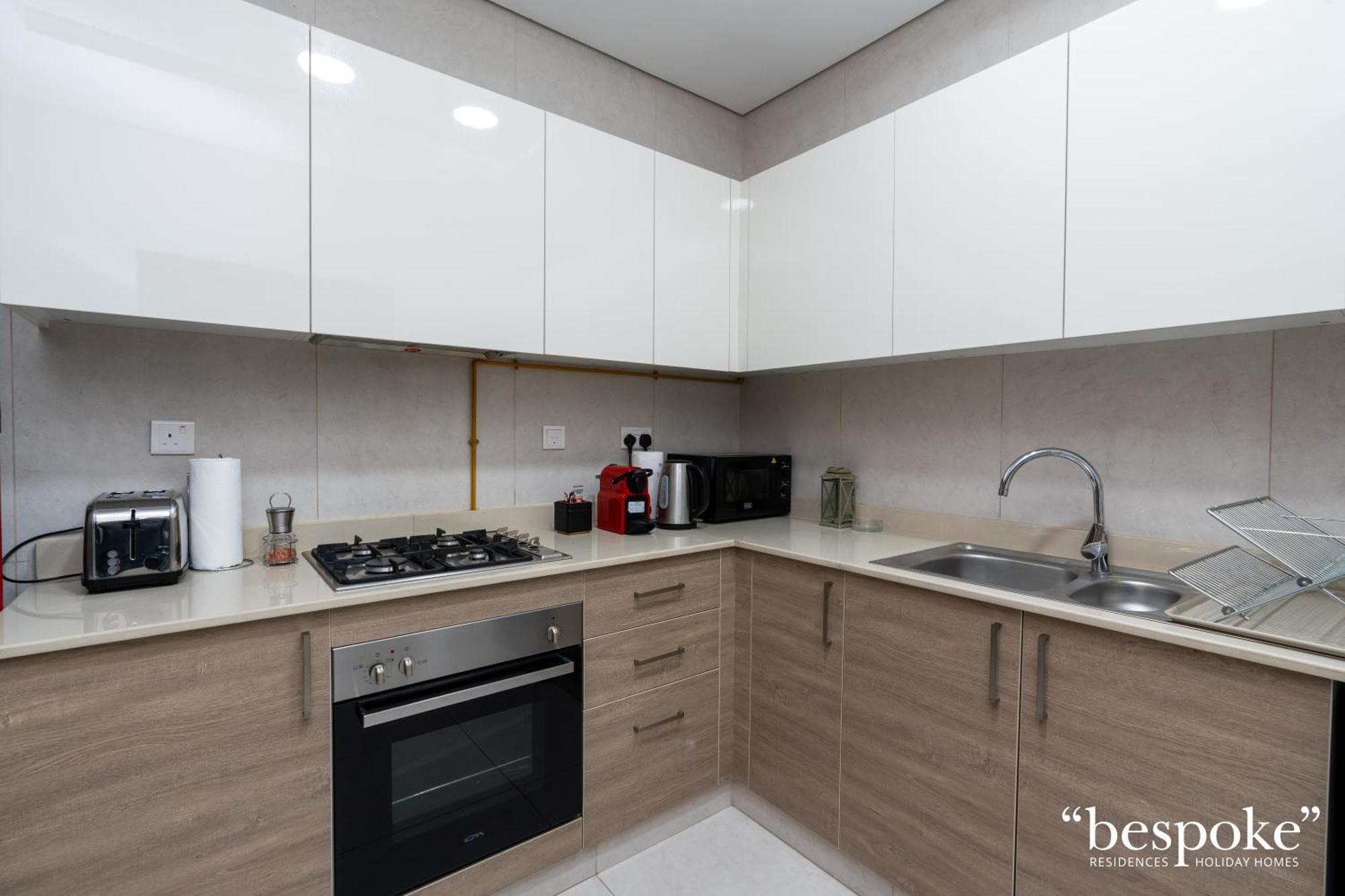 Bespoke - The Bay Residence, Stunning Views *
