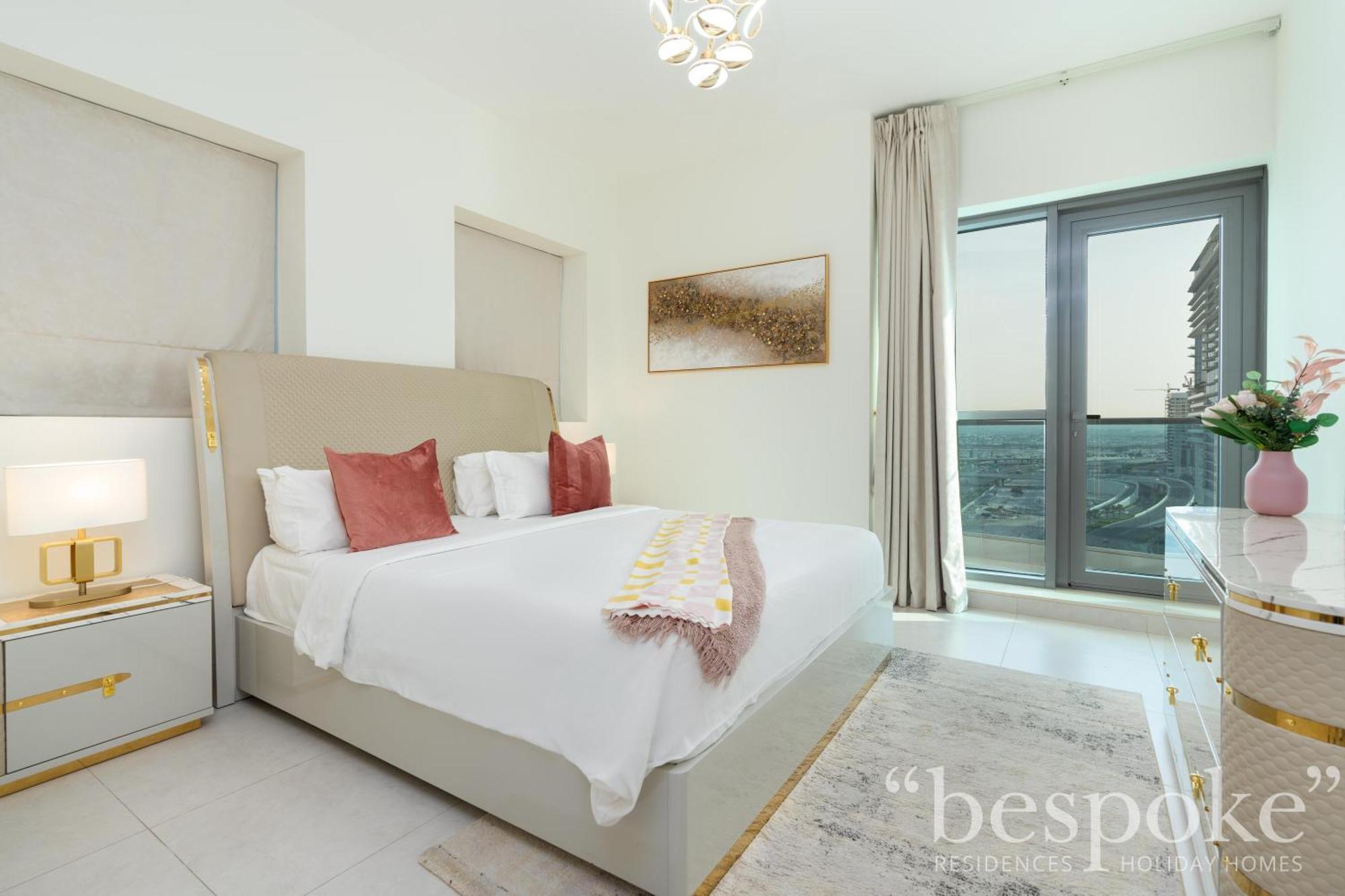 Apartment Bespoke - The Bay Residence, Stunning Views Dubai